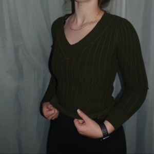 Energie green v-neck sweater
